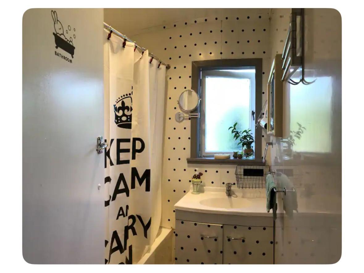 Double Bed Guest Room Хамилтън Екстериор снимка